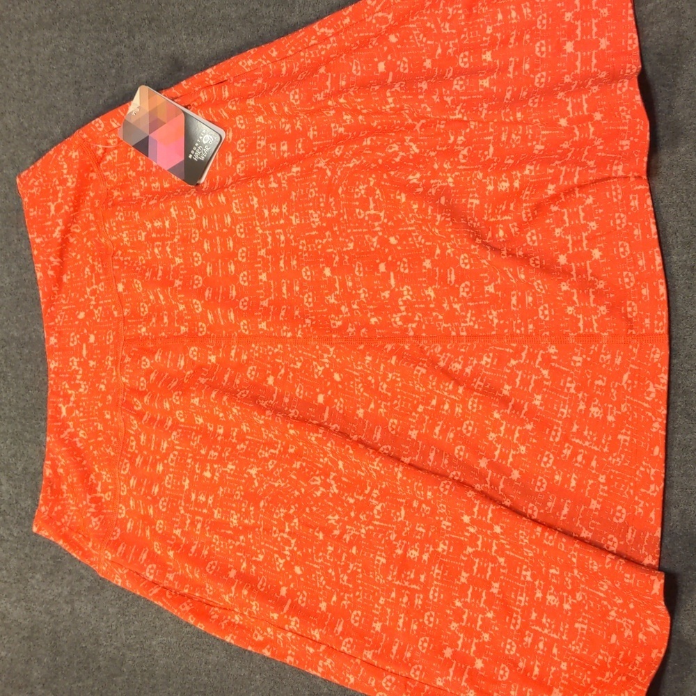 Mountain Hardwear DrySpun Perfect Printed Active Skirt, Women's Size XS, Red NEW